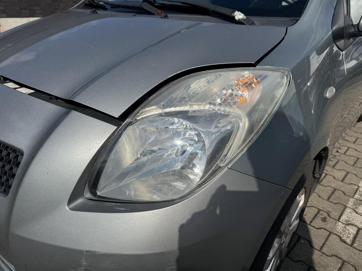 Toyota Yaris XP9 original Valeo Halogenscheinwerfer links Bj.2009